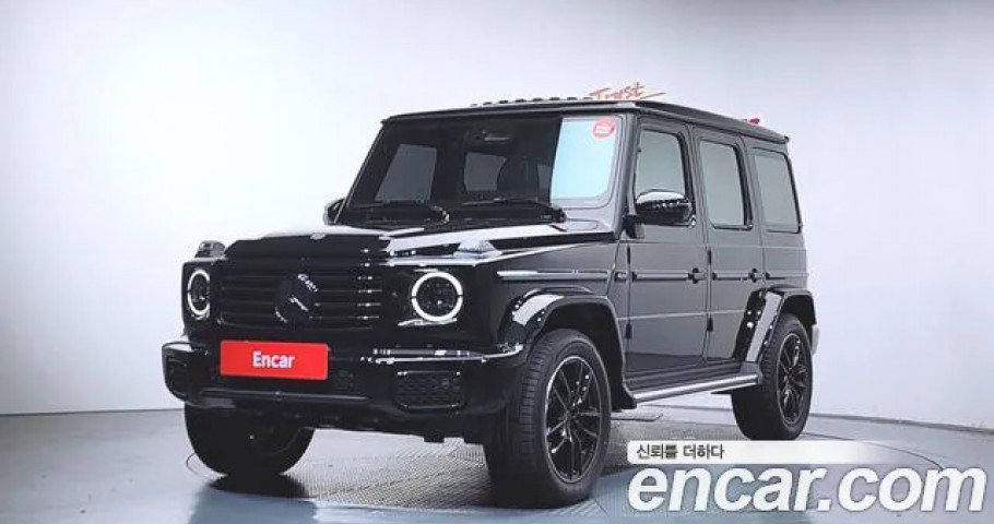 Mercedes-Benz G-Class 