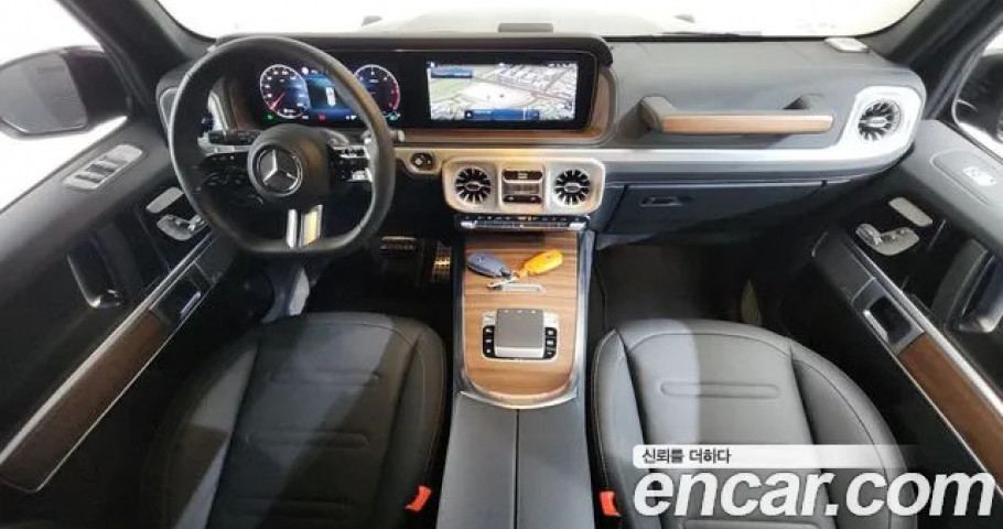 Mercedes-Benz G-Class 