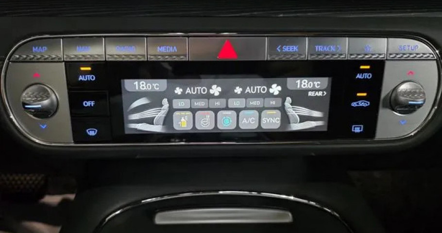 Genesis G90 