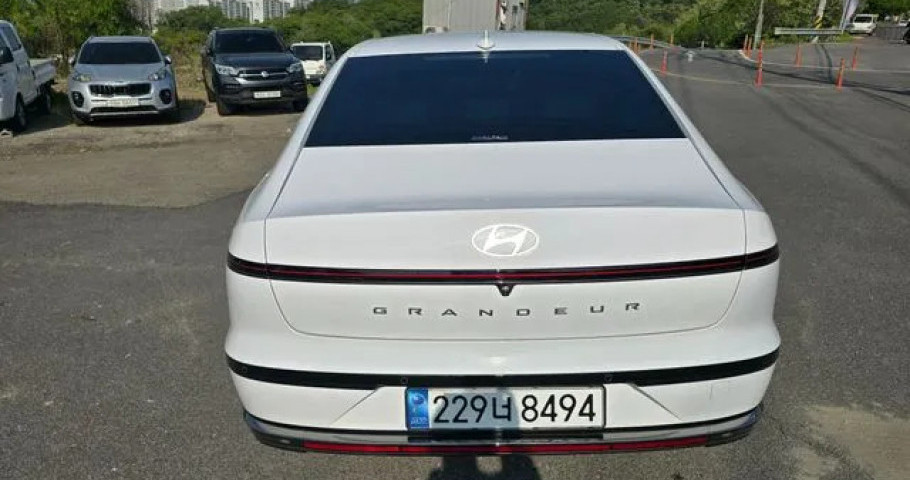Hyundai Grandeur 