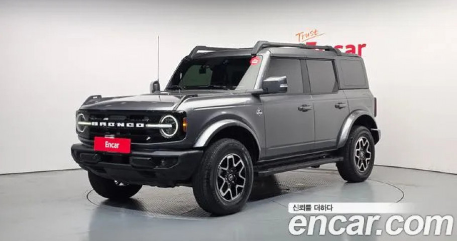 Ford Bronco 