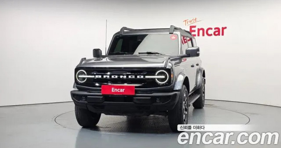 Ford Bronco 