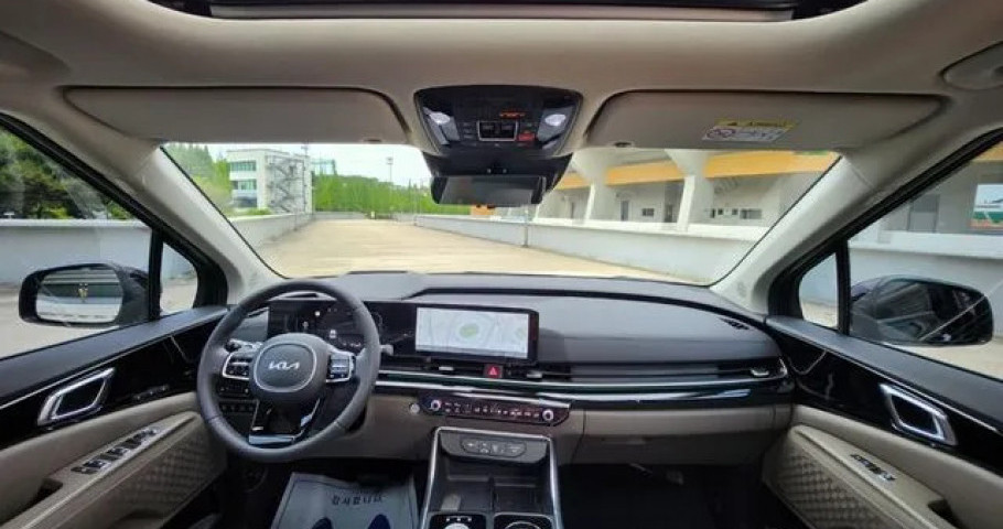 Kia Carnival 