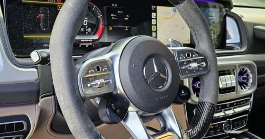 Mercedes-Benz G-Class 