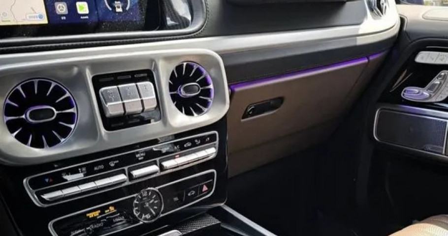 Mercedes-Benz G-Class 