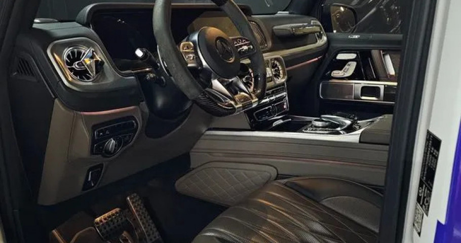 Mercedes-Benz G-Class 