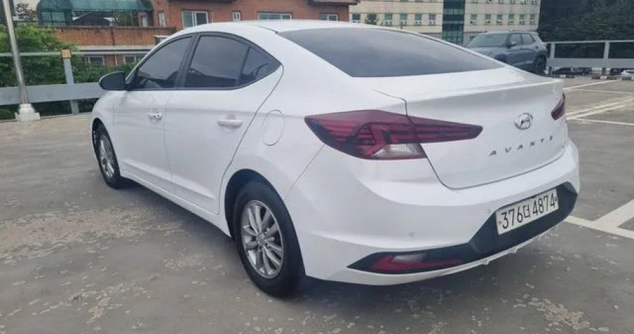Hyundai Avante (Elantra) 