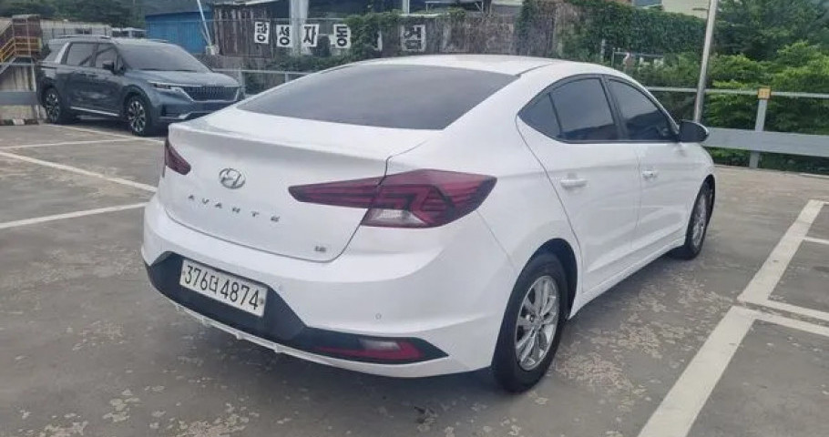 Hyundai Avante (Elantra) 