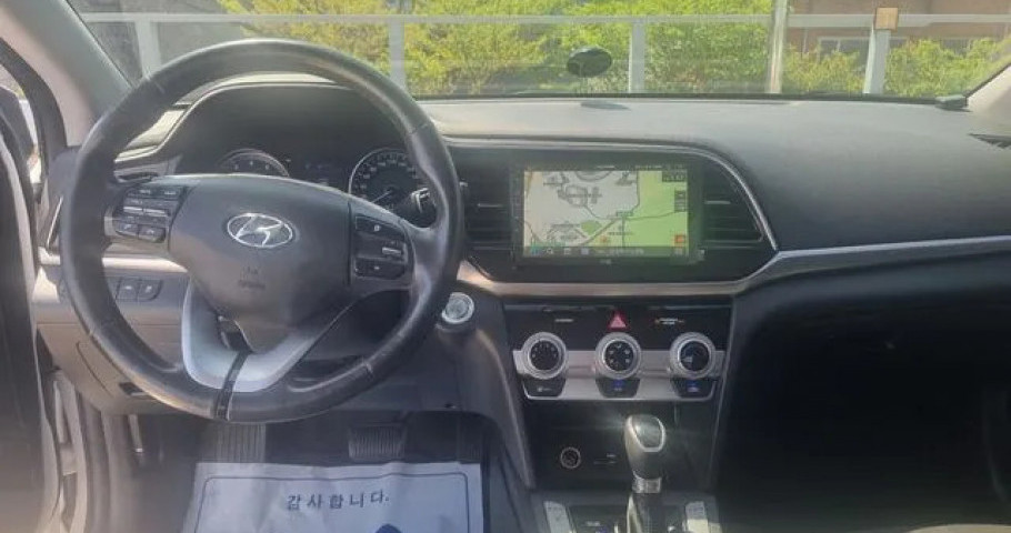 Hyundai Avante (Elantra) 