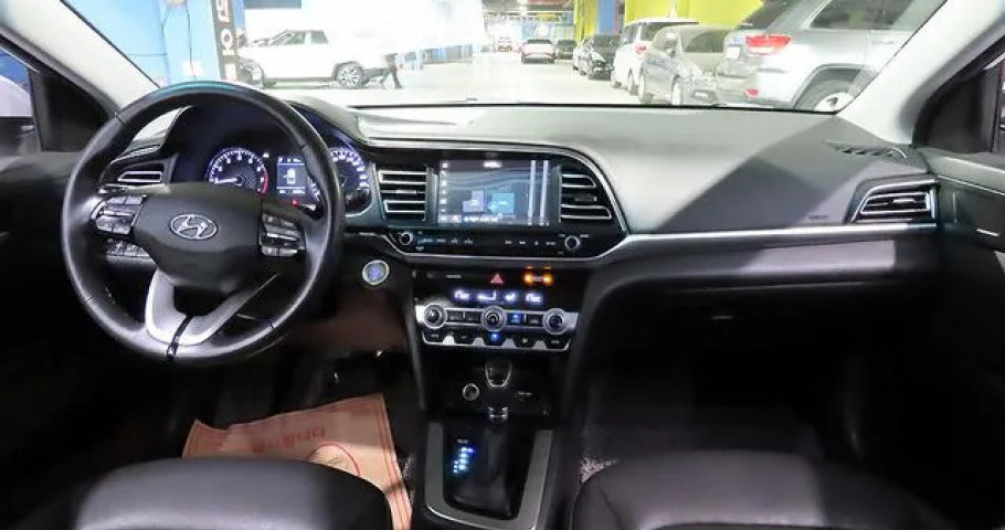 Hyundai Avante (Elantra) 