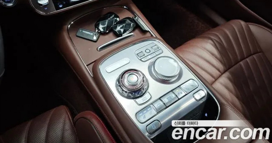 Genesis G90 