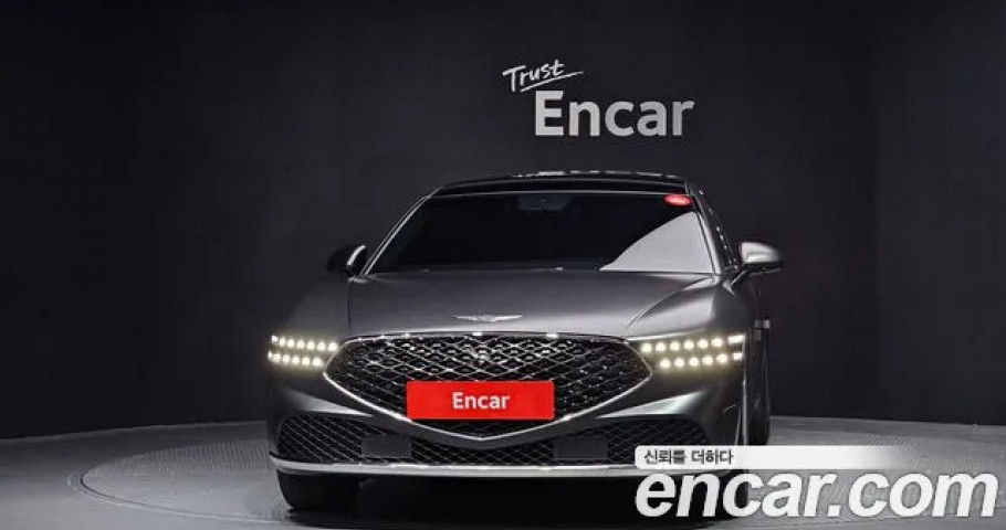Genesis G90 