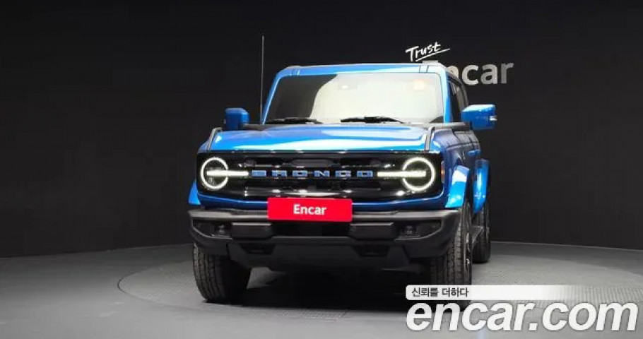 Ford Bronco 