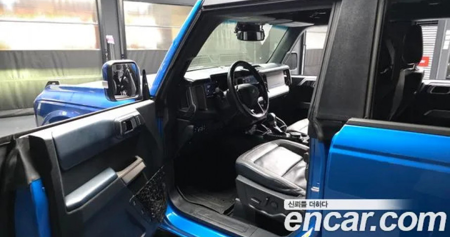 Ford Bronco 