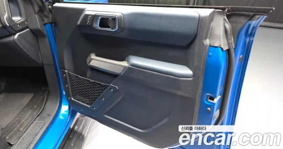 Ford Bronco 