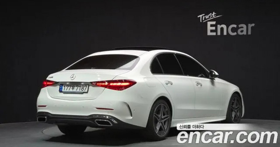 Mercedes-Benz C-Class 