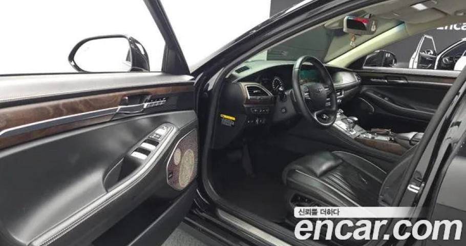 Genesis G90 