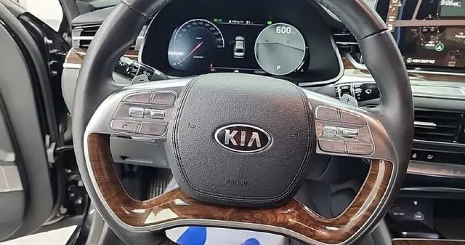 Kia K9 
