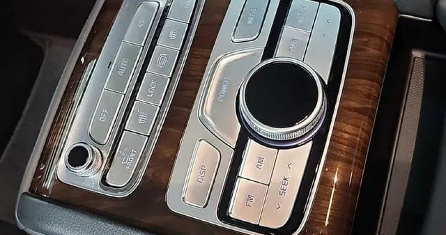 Kia K9 