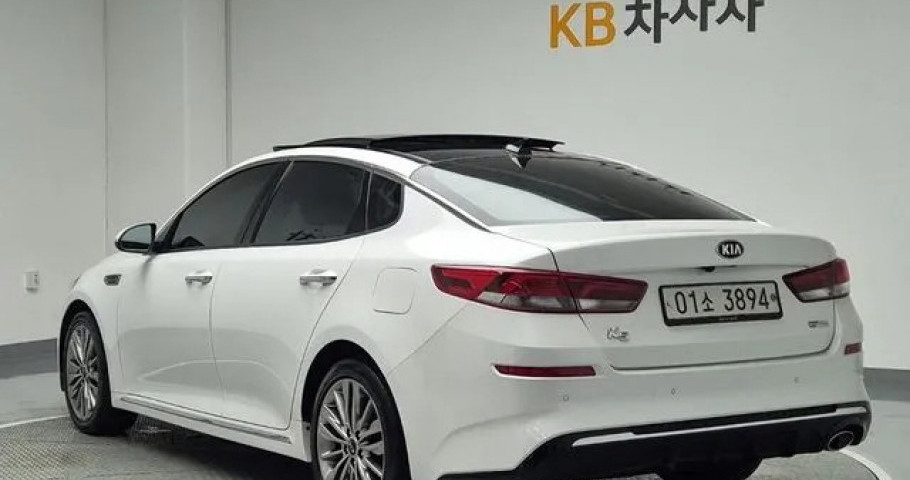 Kia K5 