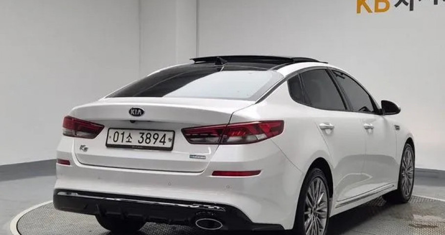 Kia K5 