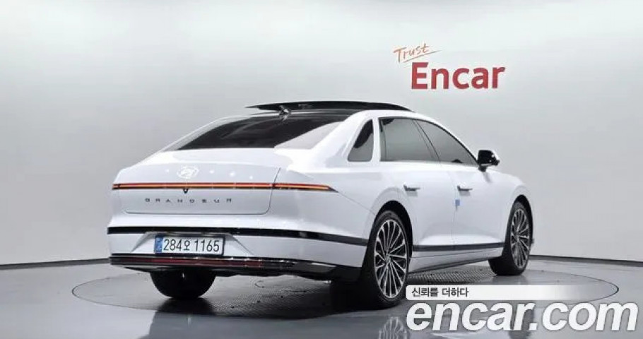 Hyundai Grandeur 