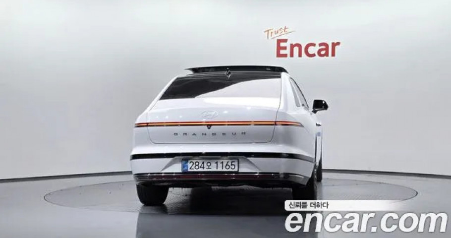 Hyundai Grandeur 