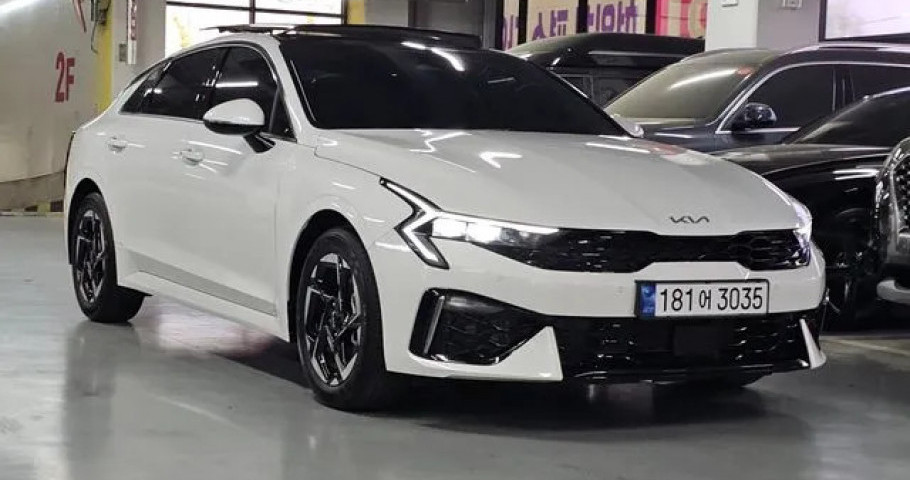 Kia K5 