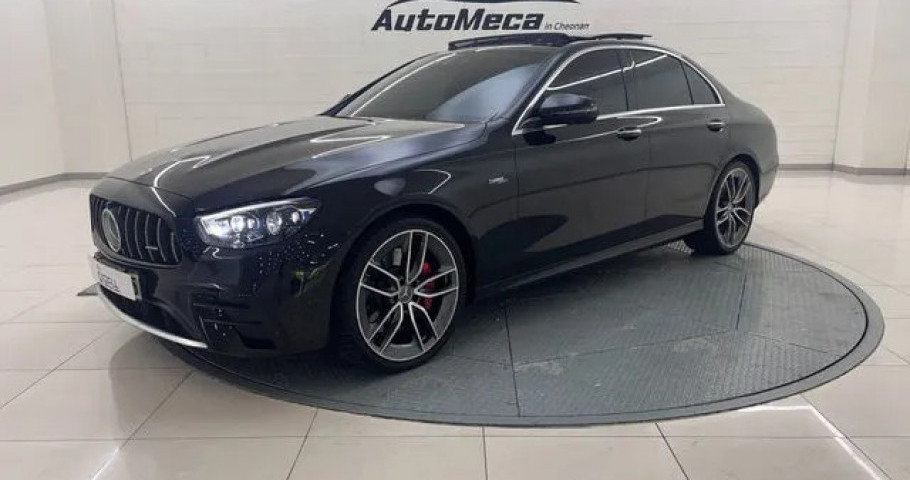 Mercedes-Benz E-Class 