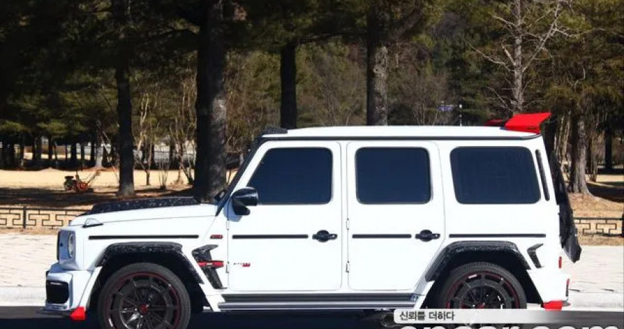Mercedes-Benz G-Class 