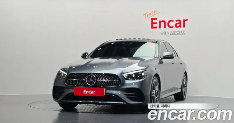 Mercedes-Benz E-Class 
