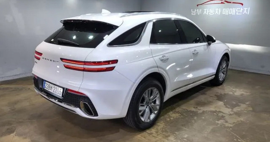Genesis Gv70 