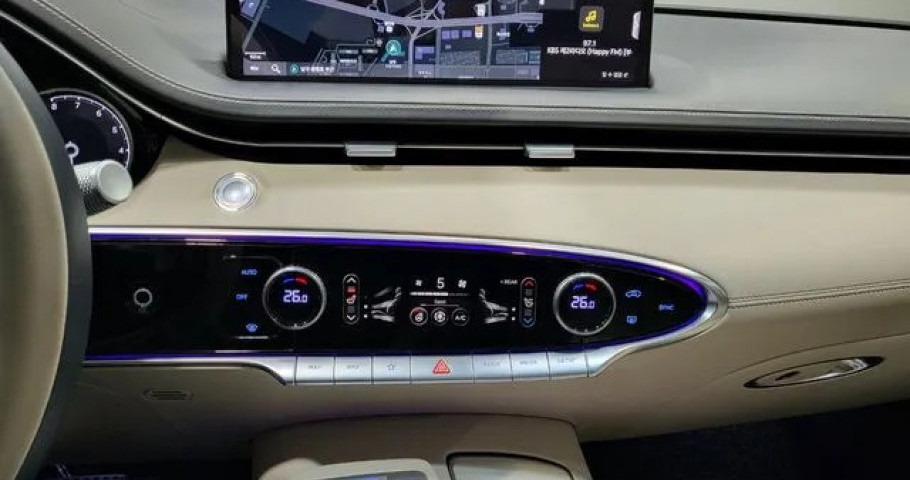 Genesis Gv70 
