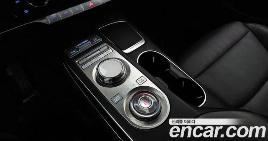 Genesis Gv70 