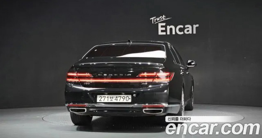 Genesis G90 