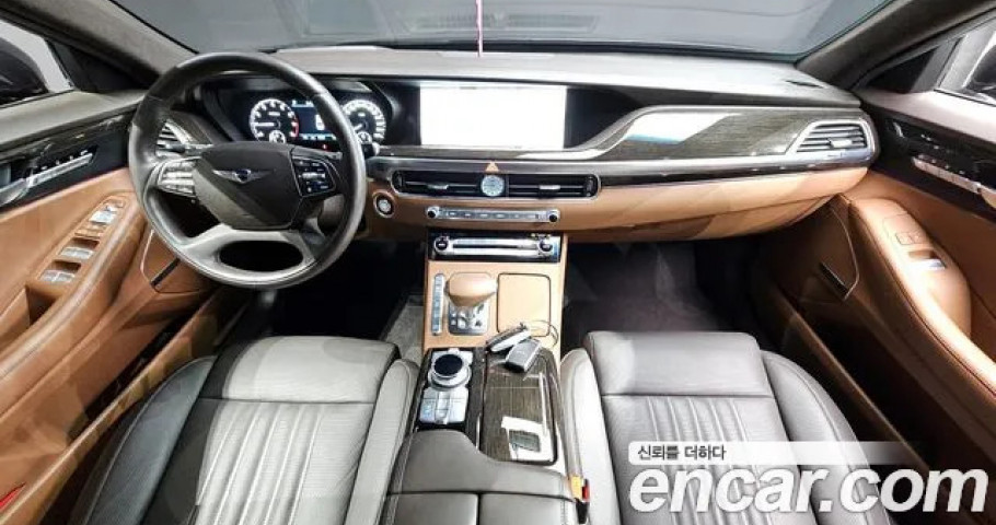 Genesis G90 