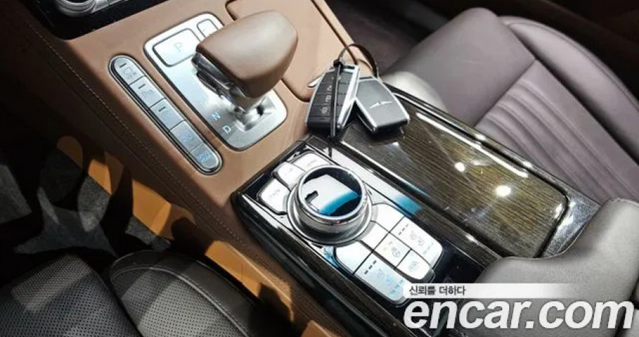 Genesis G90 