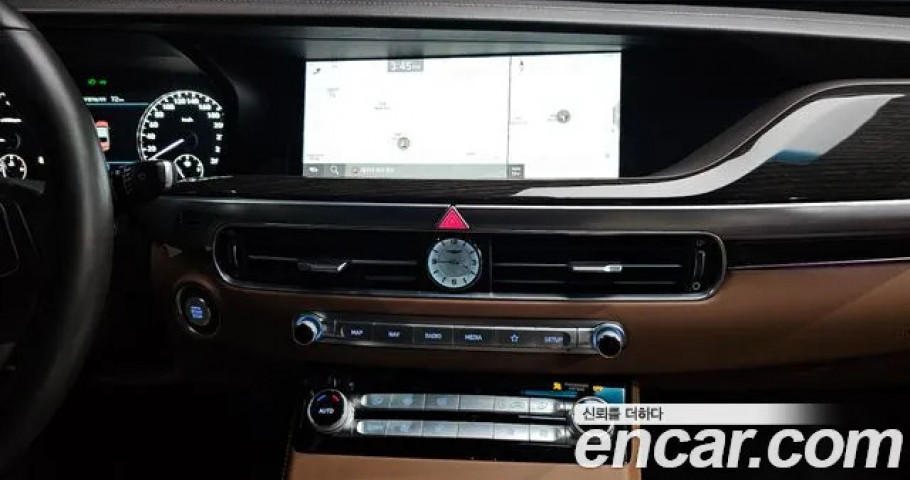 Genesis G90 