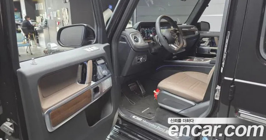 Mercedes-Benz G-Class 