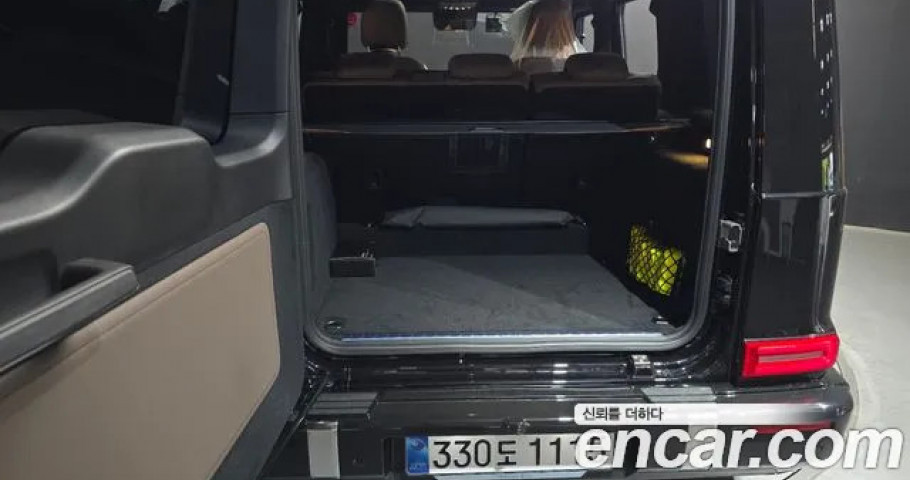 Mercedes-Benz G-Class 
