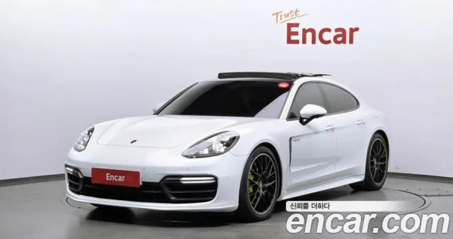 Porsche Panamera 