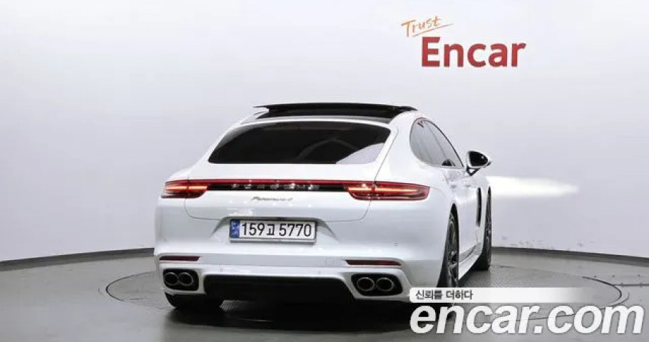 Porsche Panamera 