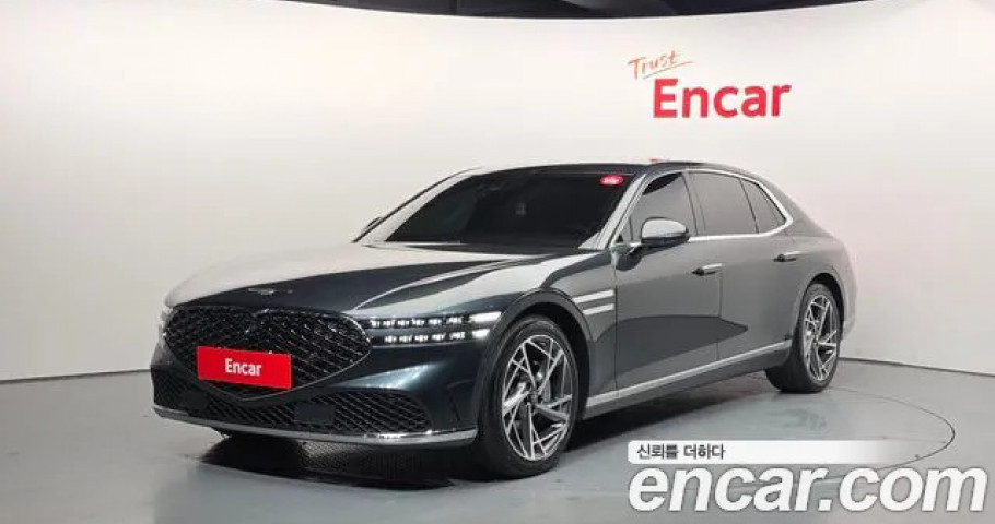 Genesis G90 