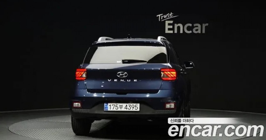 Hyundai Venue 