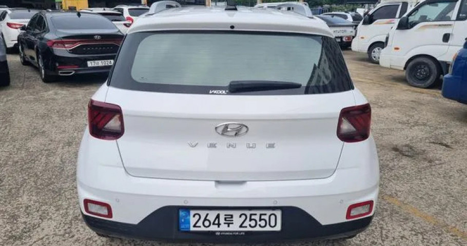 Hyundai Venue 