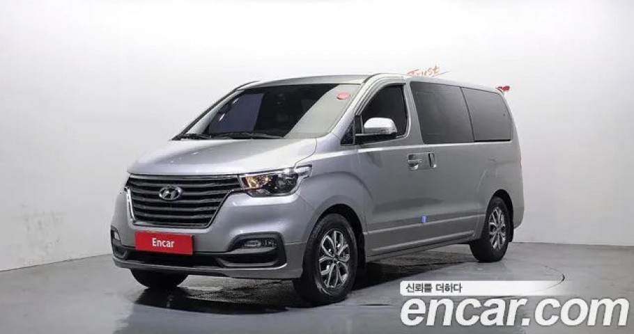 Hyundai Starex 
