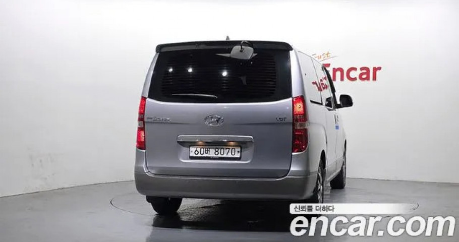 Hyundai Starex 