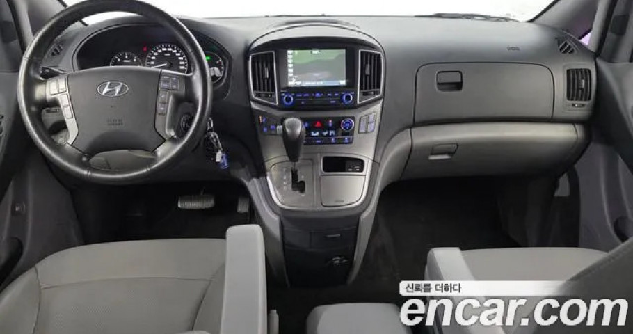 Hyundai Starex 