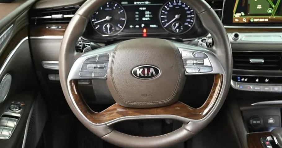 Kia K9 