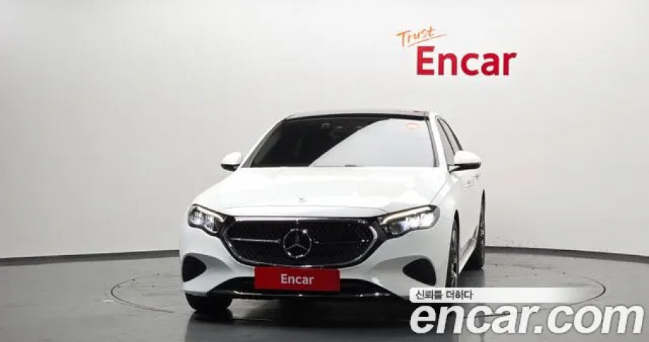 Mercedes-Benz E-Class 
